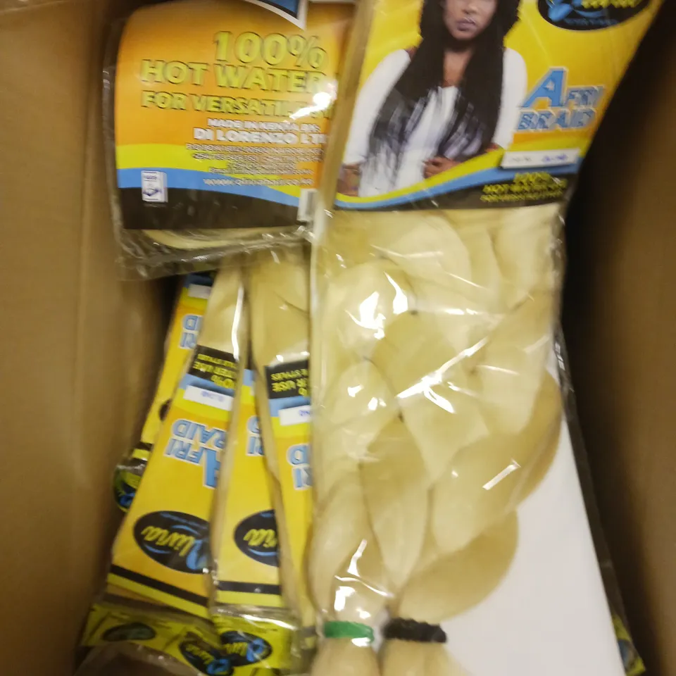 APPROXIMATELY 20 SEALED OLIVIA AFRI BRAID HAIR PIECES - BLOND 