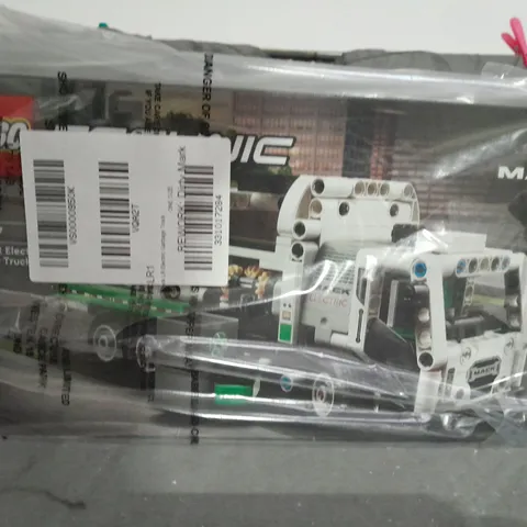 BOXED LEGO TECHNIC ELECTRIC GARBAGE TRUCK