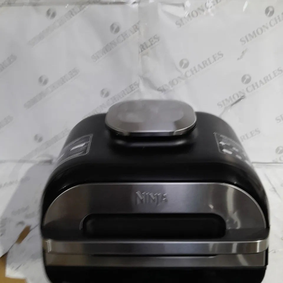 OUTLET BOXED NINJA FOODI MAX HEALTH GRILL & AIR FRYER WITH AUTO IQ AG551UK