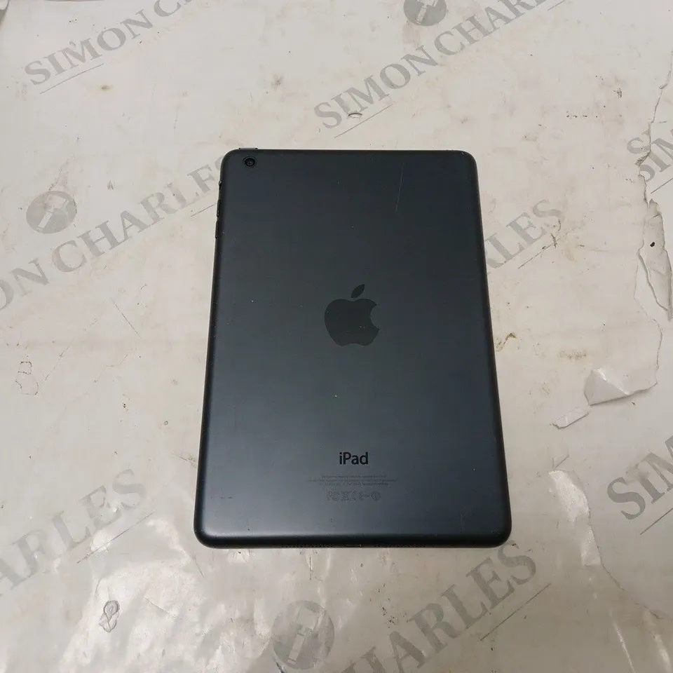 APPLE IPAD MINI IN GREY MODEL A1432