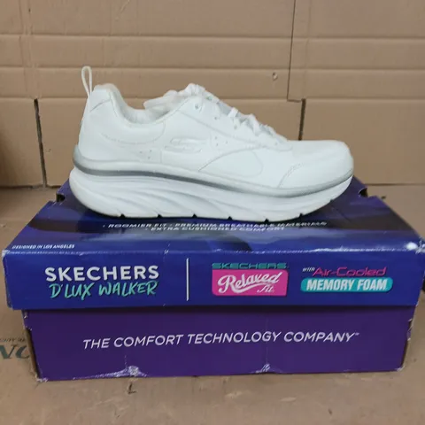 SKECHERS D'LUX WALKER LEATHER TRAINERS WHITE SIZE 5