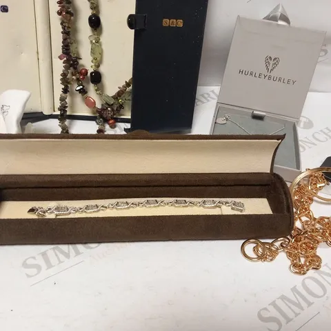 LARGE QUANTITY OF ASSORTED JEWELLERY TO INCLUDE; SHIPTON AND CO, HURLEY BURLEY, PRETTY LITTLE THING AND CAITLYN MINIMALIST