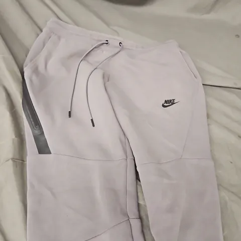 NIKE MEN'S SWEATPANTS – LIGHT GREY, DRAWSTRING WAIST, SIZE M