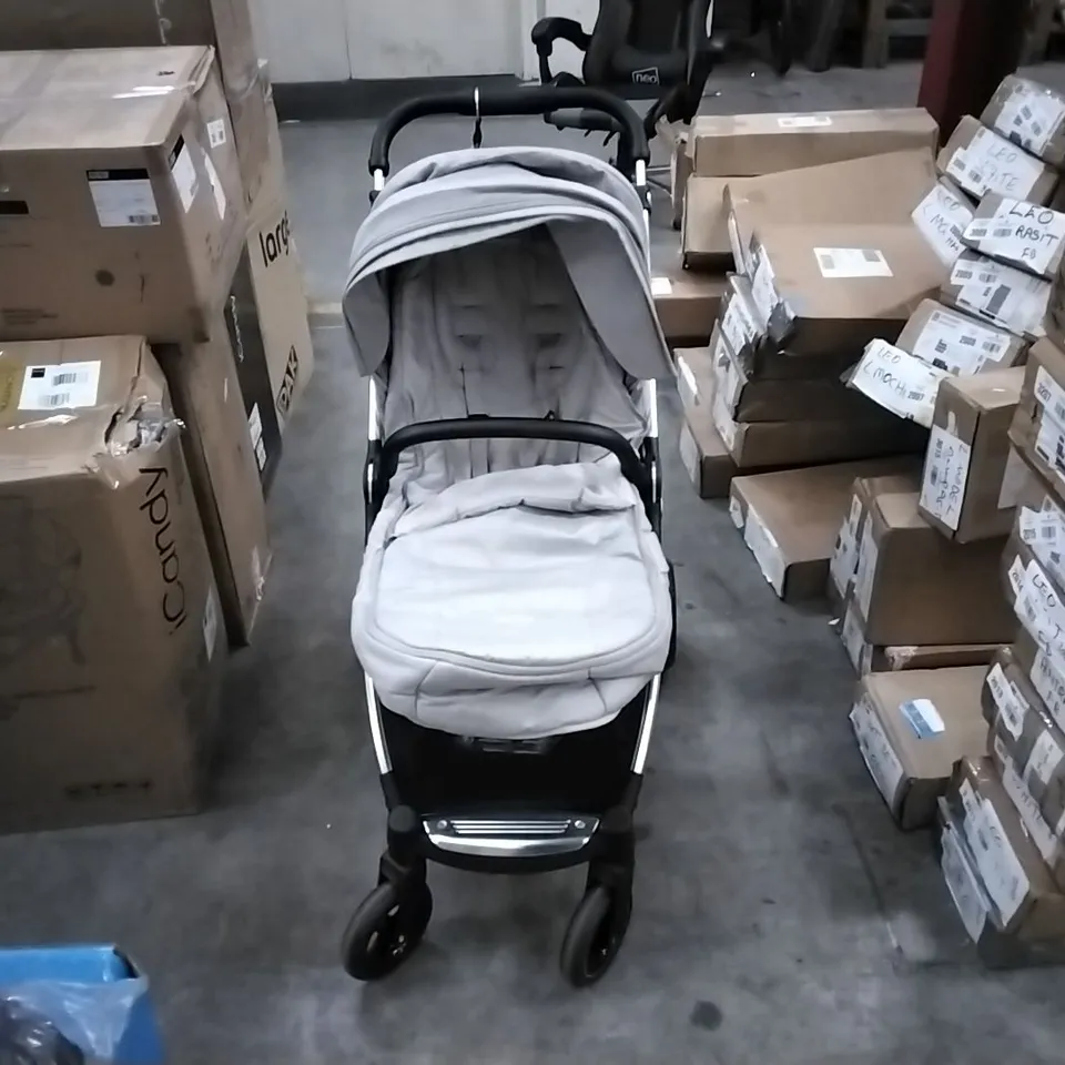 MAMAS & PAPAS PRAM 