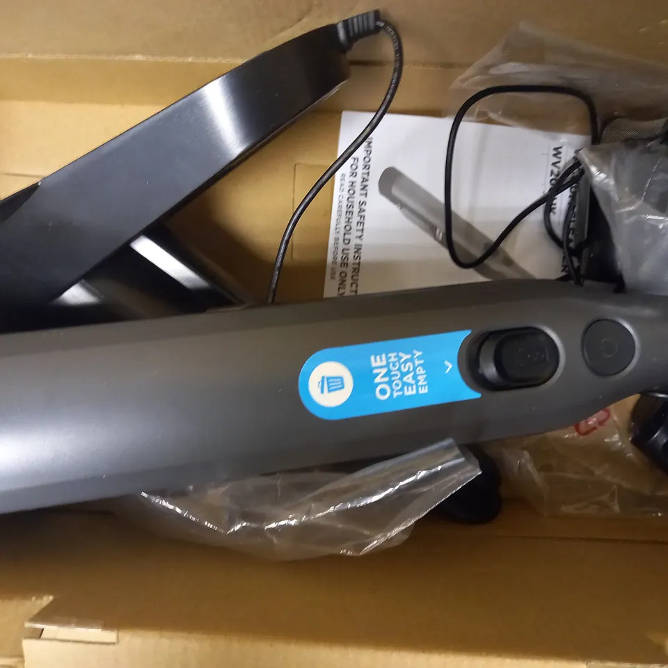 SHARK CORDLESS HANDHELD VACUUM CLEANER