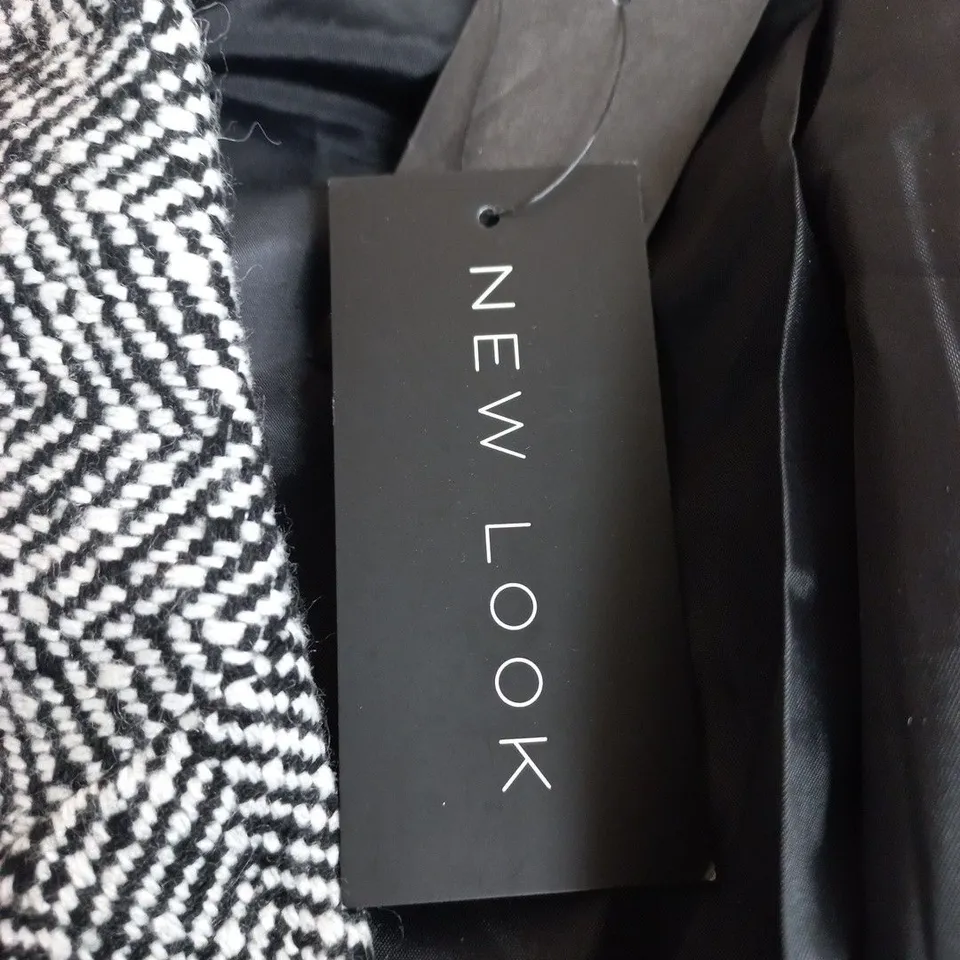 NEW LOOK WOMEN'S HERRINGBONE COAT – UK 16 (EU 44, US 12) – GREY/BLACK