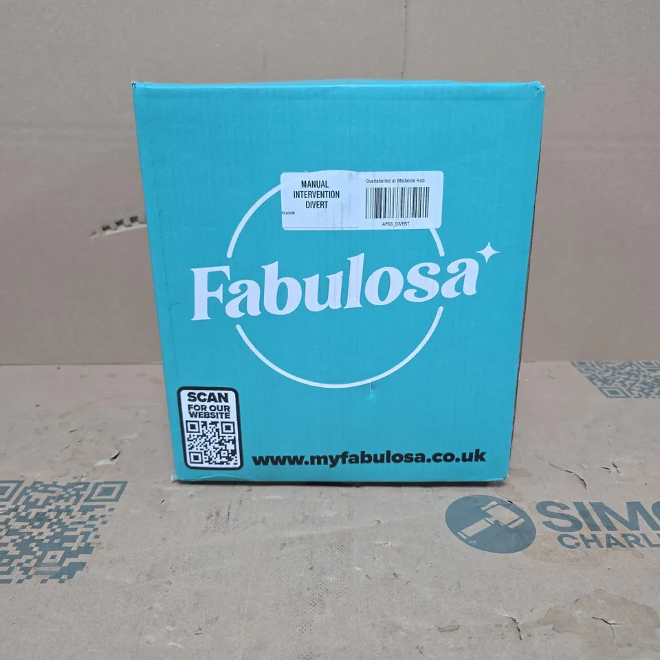 FABULOSA "FURBULOSA" ULTIMATE PET BUNDLE TO INCLUDE DISINFECTANT, URINE DESTROYER ETC (8 ITEMS IN TOTAL)
