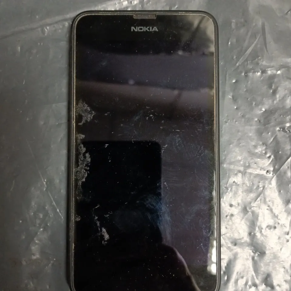 NOKIA MOBILE PHONE IN BLACK - MODEL UNSPECIFIED