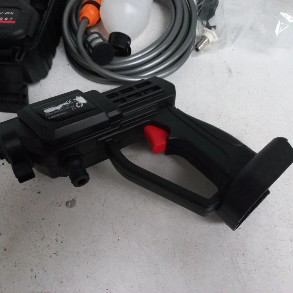 LIVMORE ELECTRIC CAR WASHING MACHINE IN CARRY CASE