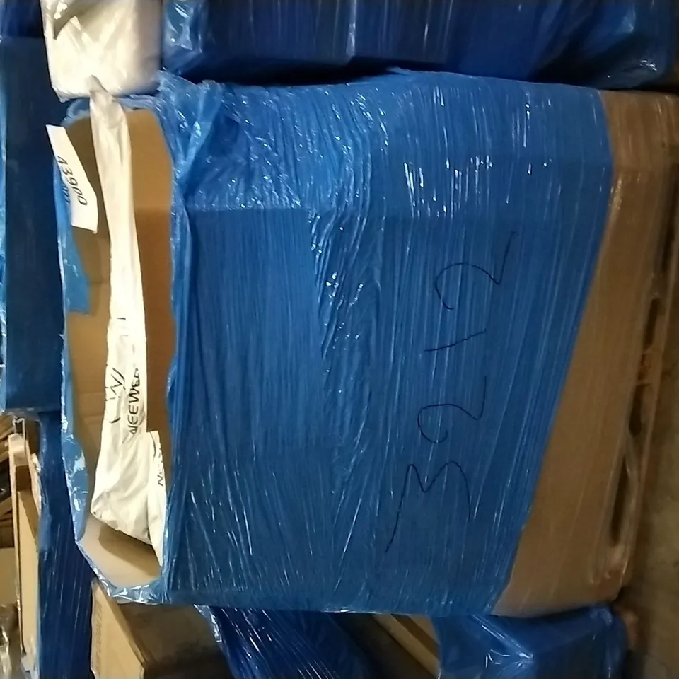 PALLET OF ASSORTED ITEMS INCLUDING MOMCOZY RETRACTABLE BABY GATE, SINGLE HOME INDUCTION COOKTOP, BLUECANYON 3 MODE SHOWER, IM MEK SCOOTER, NEEWER, NAVARIS 