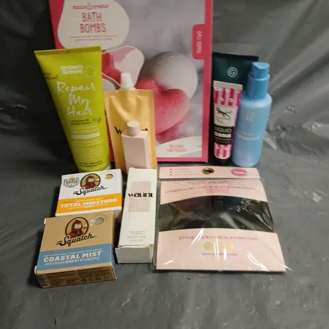 APPROXIMATELY 20 ASSORTED HEALTH & BEAUTY PRODUCTS TO INCLUDE GIVE ME HYALURONIC ACID CLEANSER, LULLABELLZ FEATHERED FRINGE CLIP IN BANGS, WAUNT EXFOLIATOR, ETC
