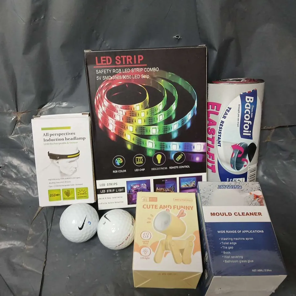 APPROXIMATELY 20 ASSORTED HOUSEHOLD ITEMS TO INCLUDE GOLFBALLS, LED STRIP, MOULD CLEANER, ETC