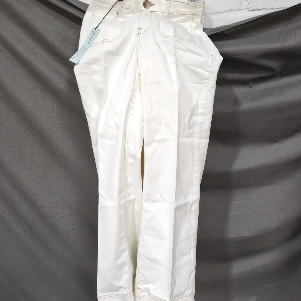 RIVER ISLAND DENIM SPECIALIST WHITE DAYWEAR TROUSERS – UK 8R