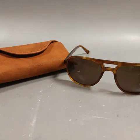 VALLON HOWLIN' ROUNDED AVIATOR SUNGLASSES
