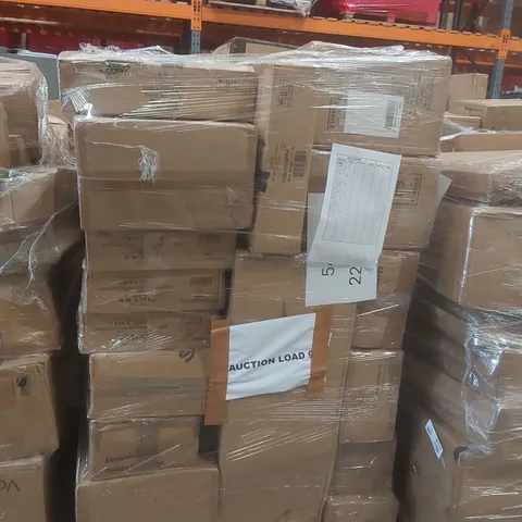 PALLET CONTAINING A VERY LARGE QUANTITY OF ASSORTED DESIGNER LIGHTING PRODUCTS