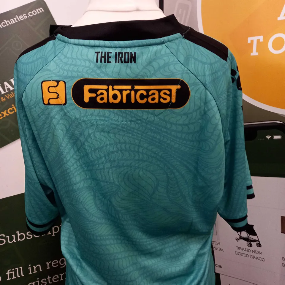 SCUNTHORPE UNITED FC 3RD SHIRT SIZE M
