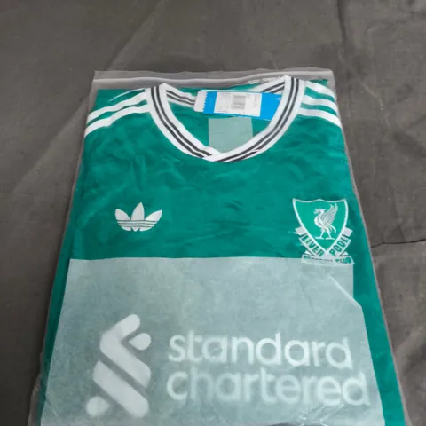 BAGGED LIVERPOOL FC AWAY FOOTBALL SHIRT – SIZE XL