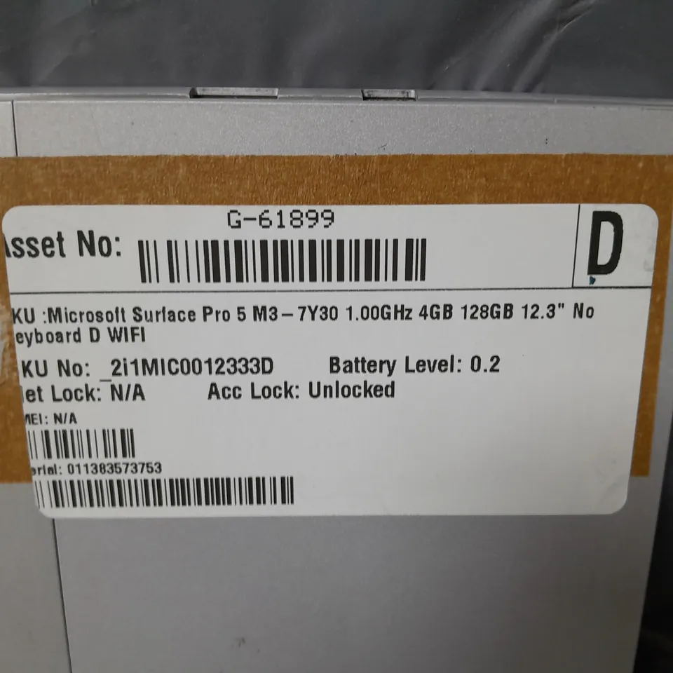 UNBOXED MICROSOFT SURFACE PRO 5 M3-7Y30 1GHZ 4GB 128GB TABLET