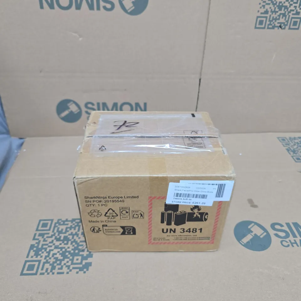 SHARK FACIALPRO GLOW GLOW-BOOSTING AT-HOME FACIAL SYSTEM