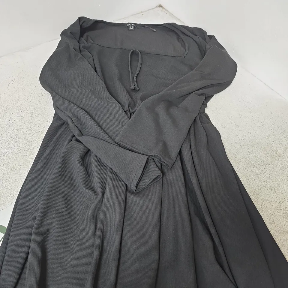 BOOHOO WOMEN'S BLACK DRESS, UK 26 (EU 54) – MADE IN MOROCCO