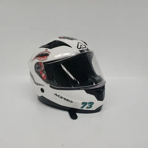 WHITE FULL-FACE MOTORCYCLE HELMET WITH NUMBER 73 AND RACING GRAPHICS SIZE YL (51-52CM)