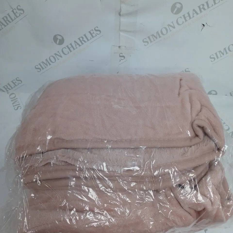 BOXED COZEE HOME HEATED BLANKET IN PINK