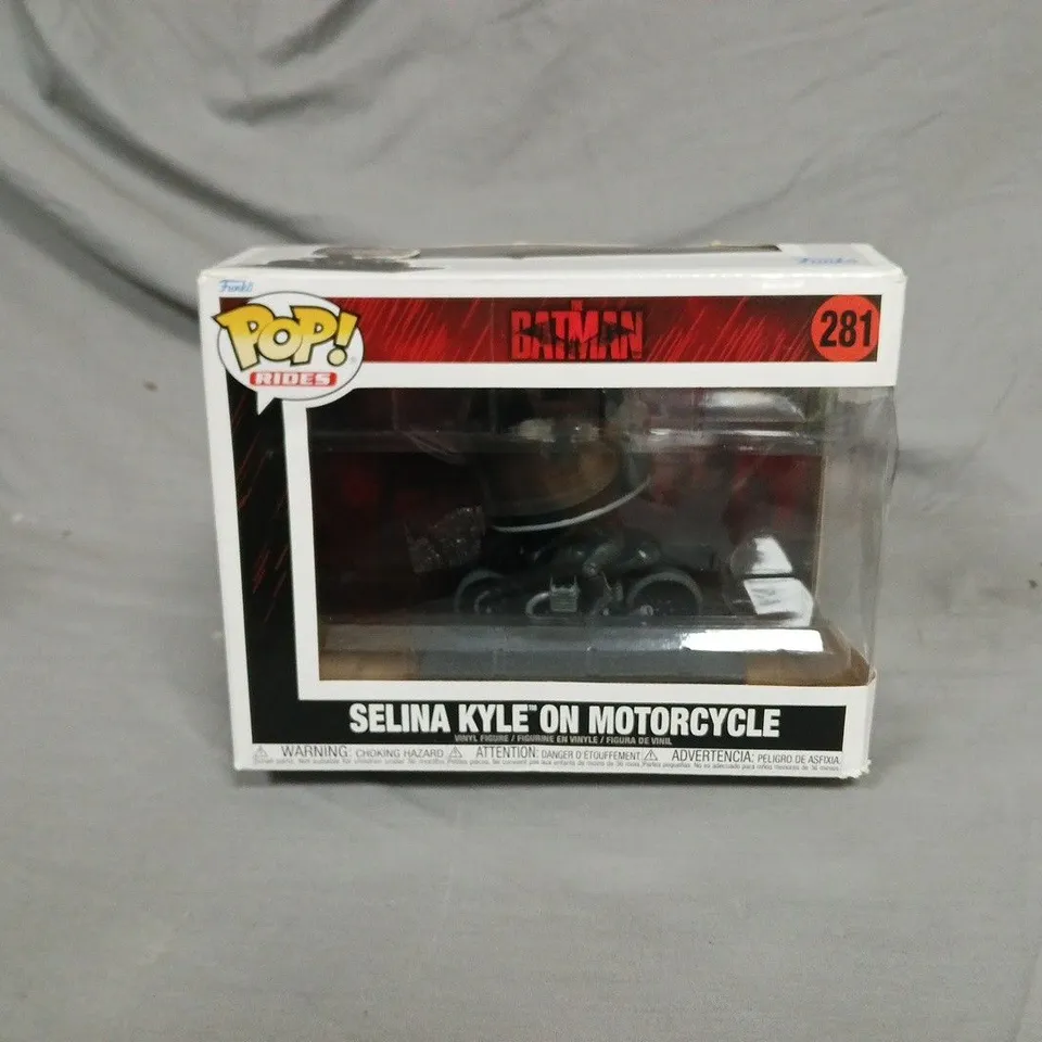 FUNKO POP! RIDES SELINA KYLE ON MOTORCYCLE - BATMAN (DC COMICS) #281