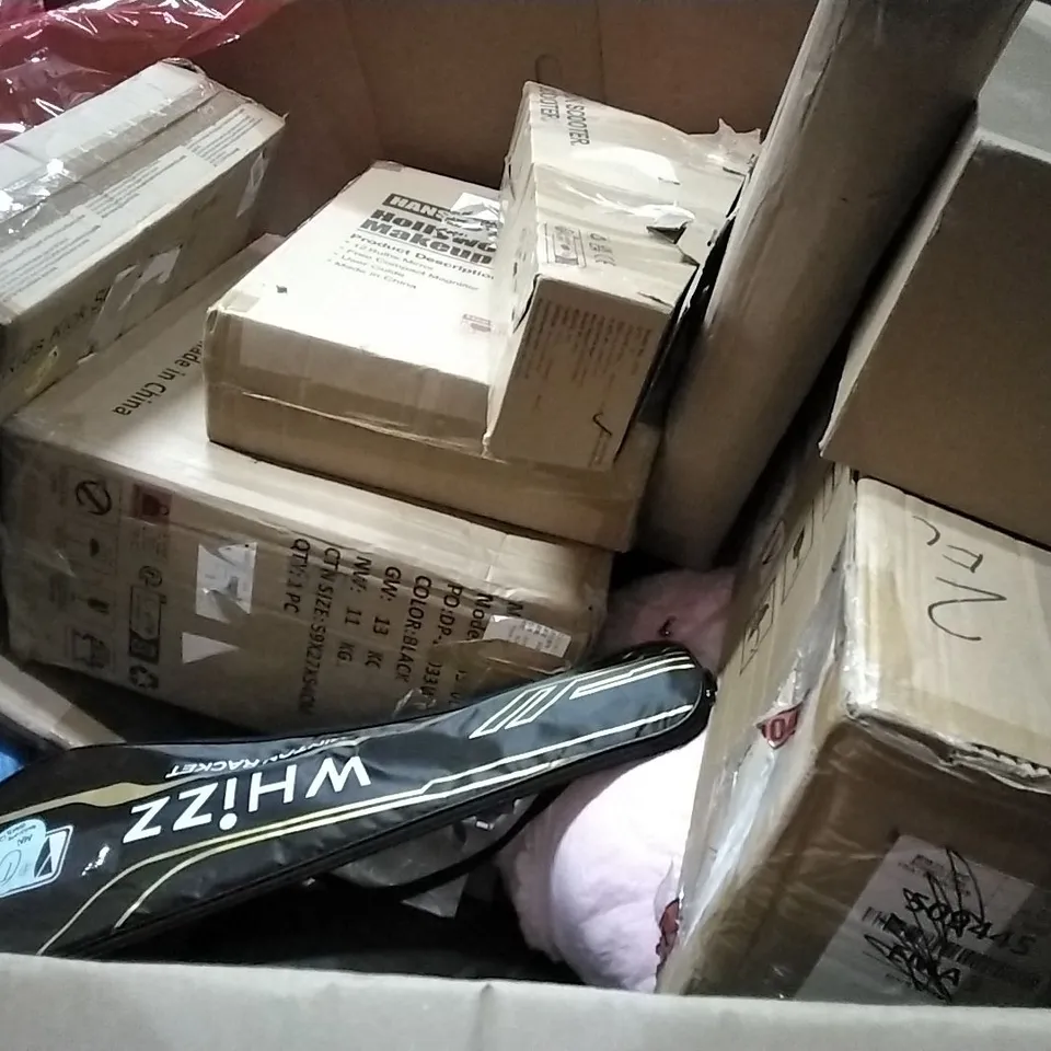 PALLET CONTAINING ASSORTED PRODUCTS INCLUDING 40" COMPUTER DESK, GREENHOUSE AND SHED HEATER, UPLIGHTER FLOOR LAMP & KIDS CLOTHING RACK