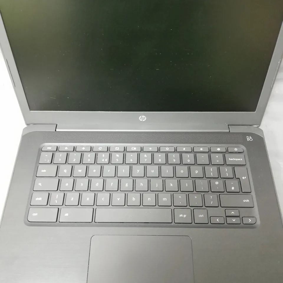 UNBOXED HP-DB0003NA AMD A4-9120C 4GB 32GB LAPTOP