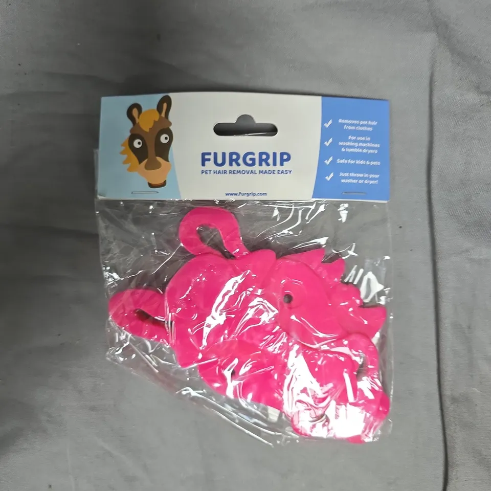 APPROXIMATELY 140 FURGRIP LAUNDRY PET HAIR REMOVERS - HORSE