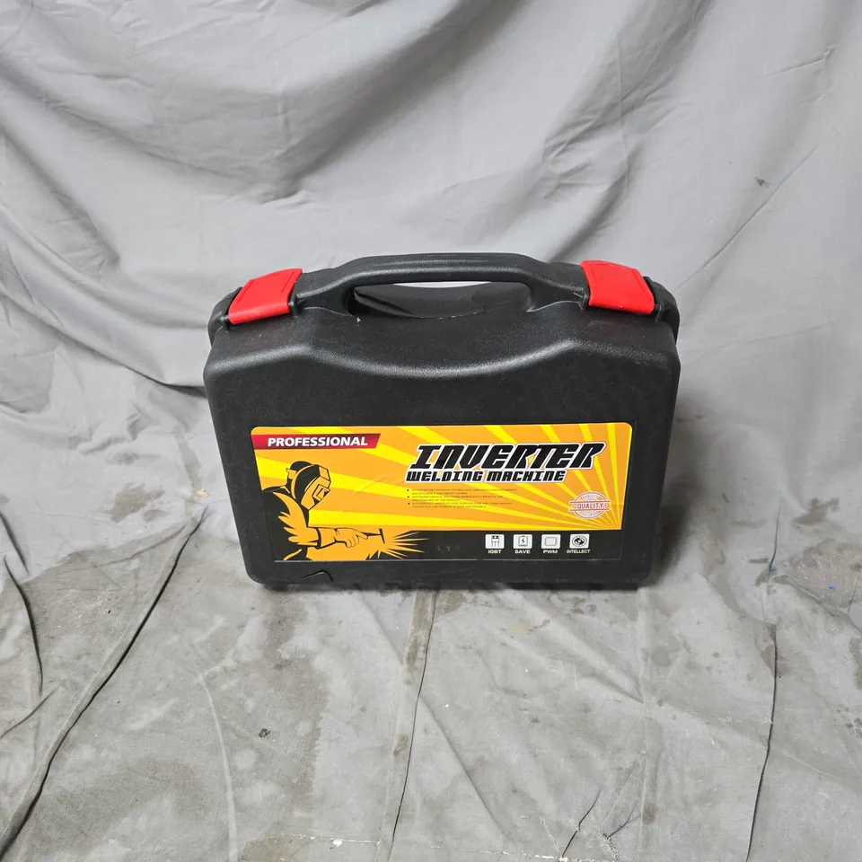 INVERTER WELDING MACHINE IN BLACK CARRY CASE