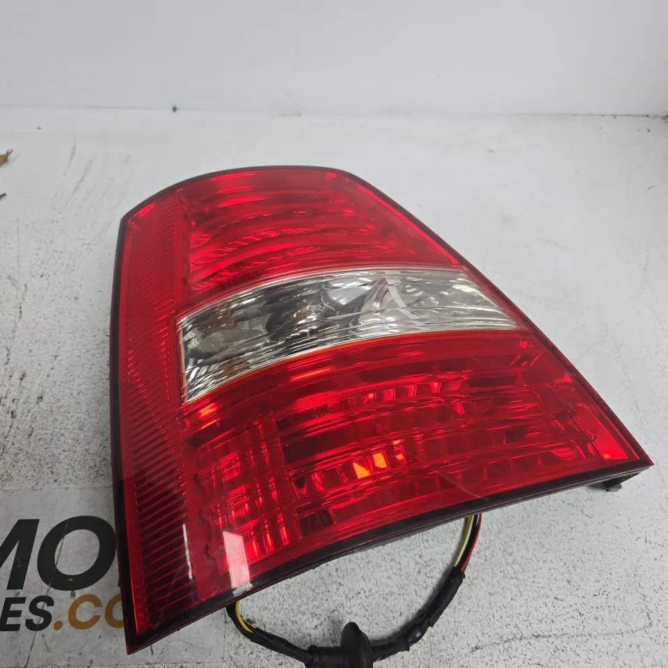 KIA REAR TAIL LIGHT ASSEMBLY