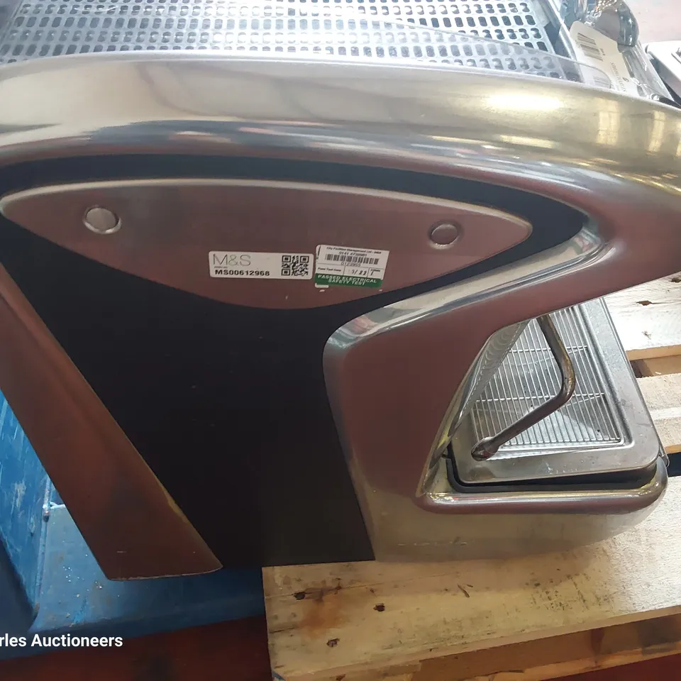 TRADITIONAL FAEMA EMBLEMA COFFEE MACHINE