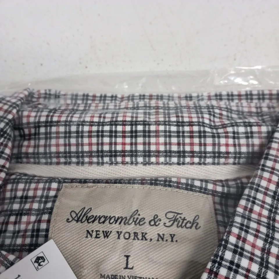 ABERCROMBIE & FITCH CHECKERED MENS SHIRT – SIZE L