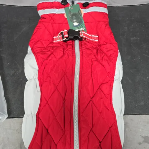 KUOSER RED QUILTED DOG COAT WITH HARNESS-STYLE CHEST STRAP
