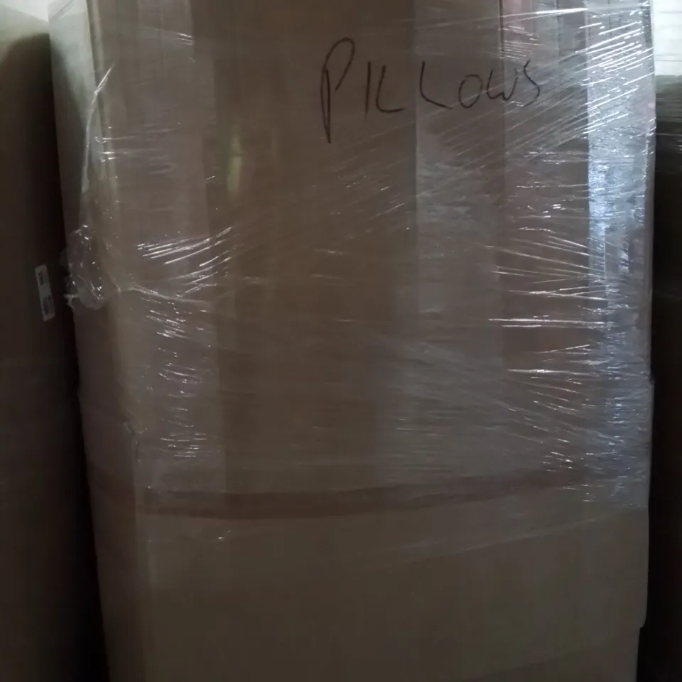 PALLET TO CONTAIN A LARGE QUANTITY OF PILLOWS