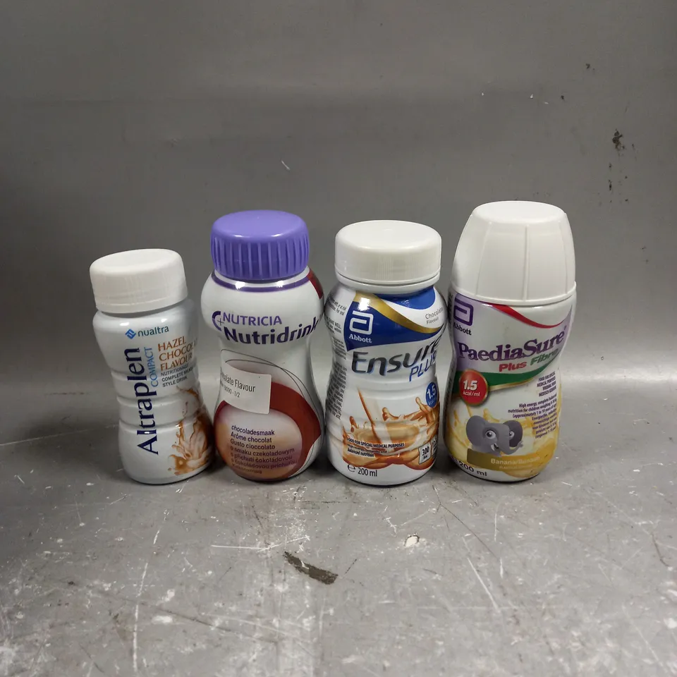 APPROXIMATELY 18 ASSORTED NUTRITION DRINKS TO INCLUDE - ALTRAPLEN COMPACT HAZEL CHOCOLATE - ENSURE PLUS CHOCOLATE - PAEDIASURE BANANA - ETC - COLLECTION ONLY