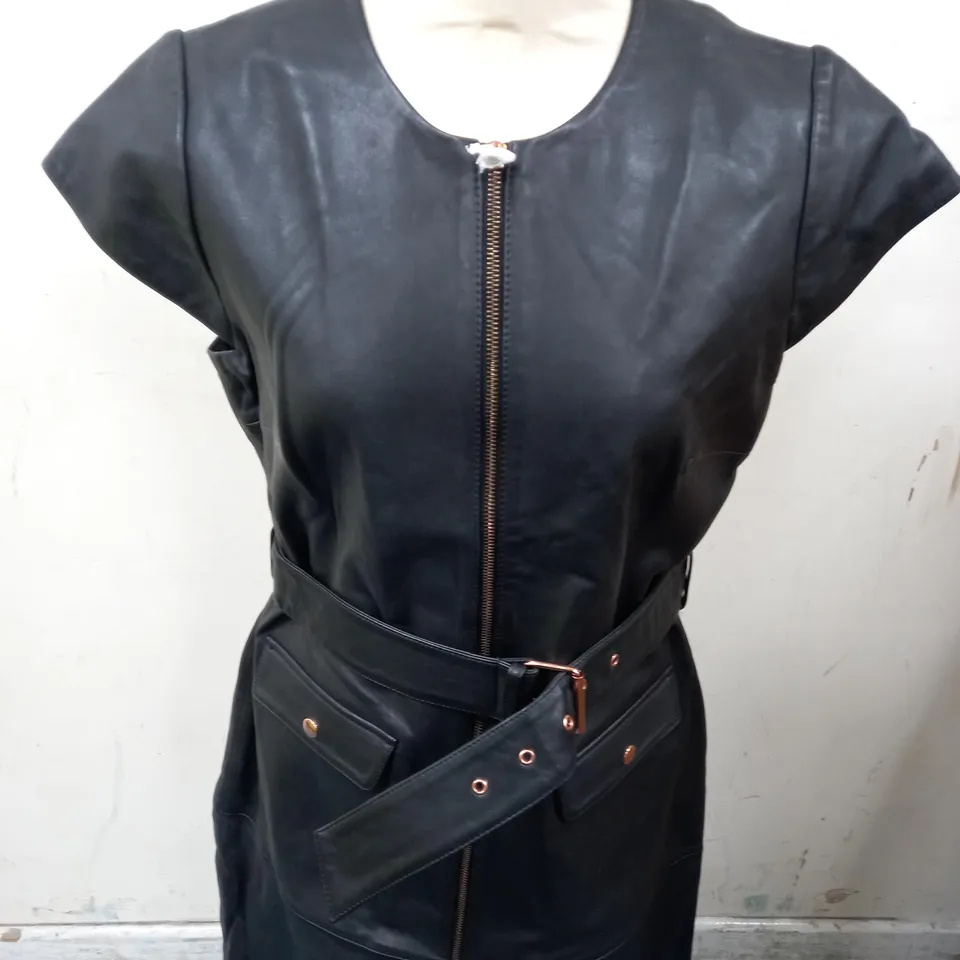 SOSANDAR BLACK LEATHER BELTED DRESS - 14