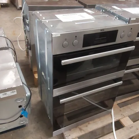 AEG BUILT IN ELECTRIC DOUBLE OVEN DCB331010M
