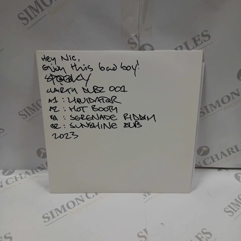 APPROX. 12 X ASSORTED MUSIC VINYL'S. ARTISTS VARY 