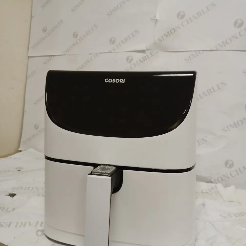 COSORI AIR FRYER 1700W MAX XXL 5.5L DIGITAL TOUCHSCREEN - WHITE