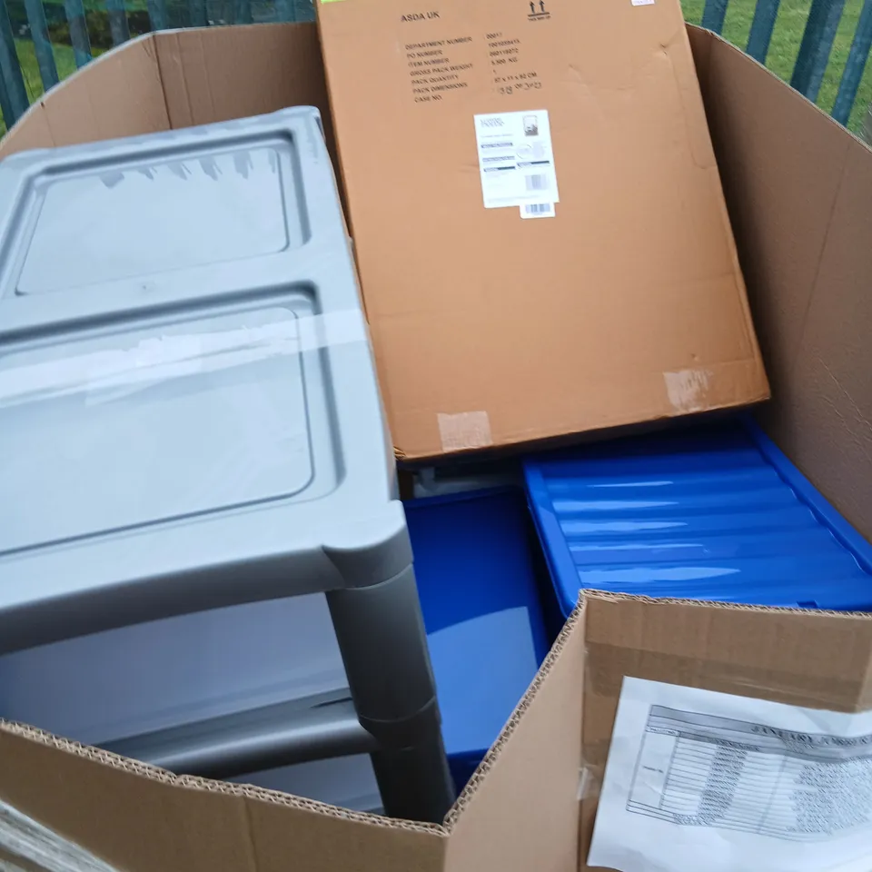 PALLET OF APPROXIMATELY 13 ASSORTED PRODUCTS TO INCLUDE; CURVER SLIM BIN, BAR SHELF AND BOX AND LID