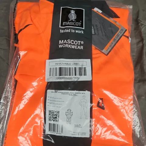 MASCOT ACCELERATE SAFE BOILERSUIT WITH KNEEPAD POCKETS, ORANGE - EU SIZE XL 