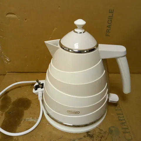 DELONGHI AVVOLTA CLASS KBAC3001.W KETTLE