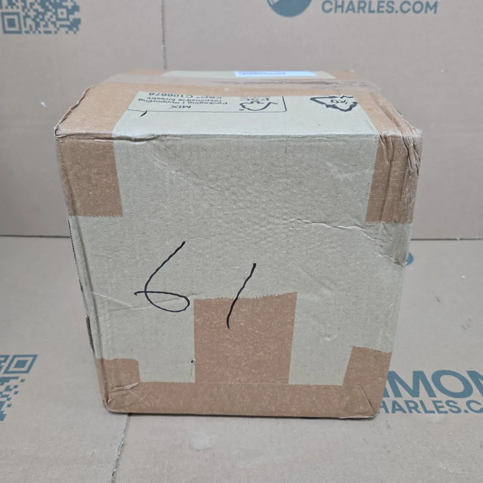 SHARK FACIAL PRO GLOW AND DEPUFFI IN WARM BLACK