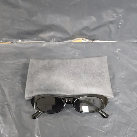 AIRE AVIOR SUNGLASSES - BLACK