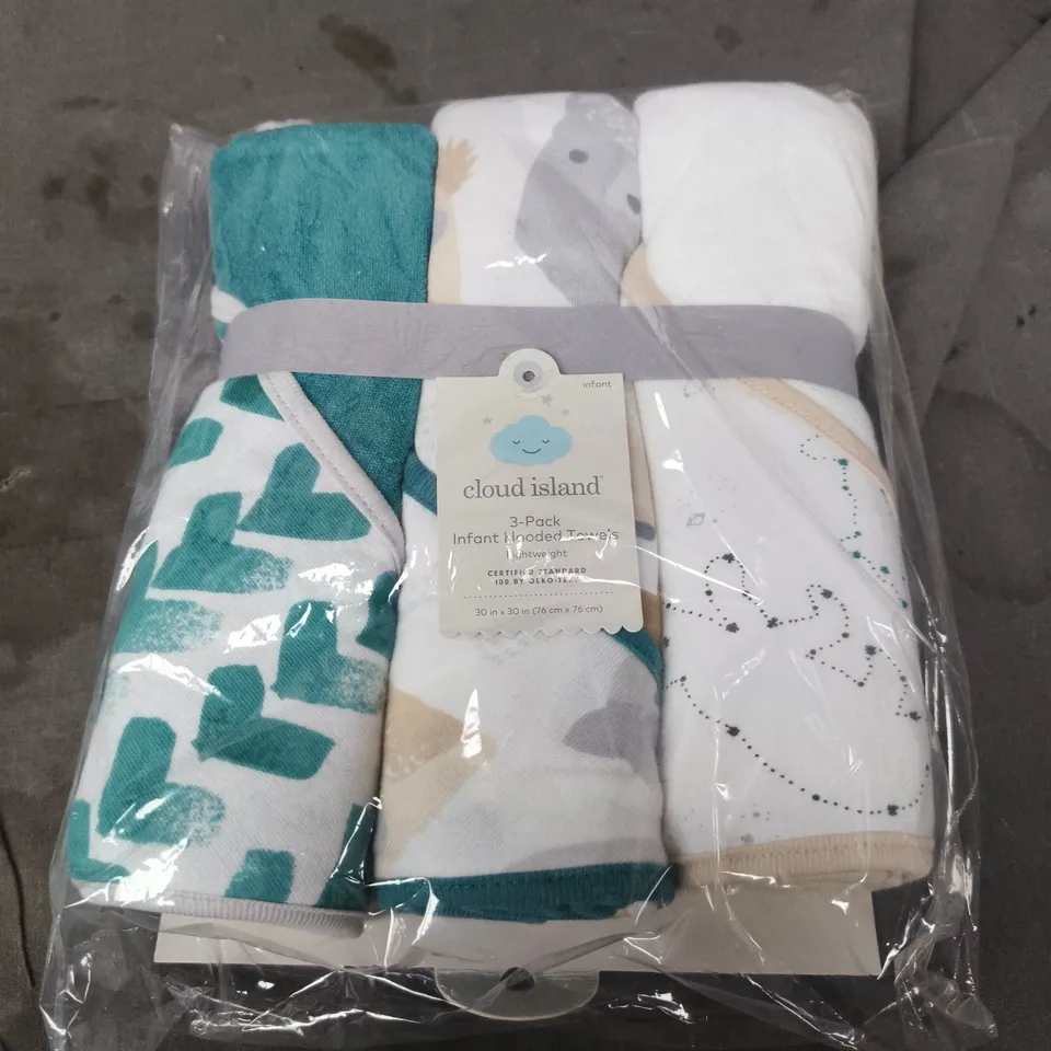 CLOUD ISLAND 3-PACK INFANT HOODED TOWELS