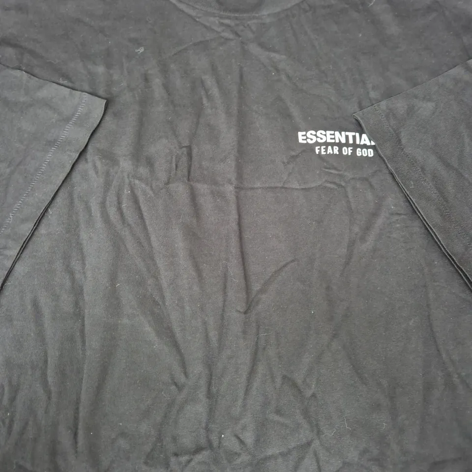 ESSENTIALS FEAR OF GOD BACK LOGO T-SHIRT IN BLACK SIZE XXL
