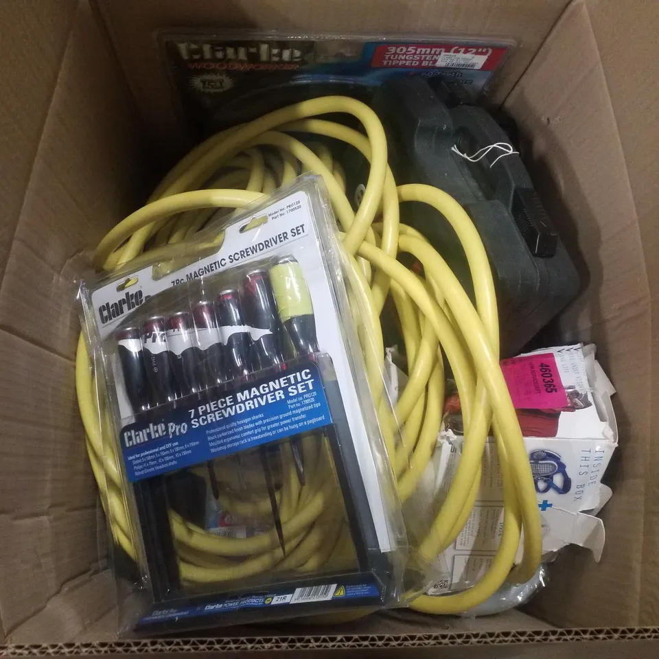 BOX CONTAINING ASSORTED PRODUCTS INCLUDING 7 PIECE MAGNETIC SCREWDRIVER SET, HEATGUN, ELIPSE MASK SET & 305MM 40 TOOTH TCT SAW BLADE 