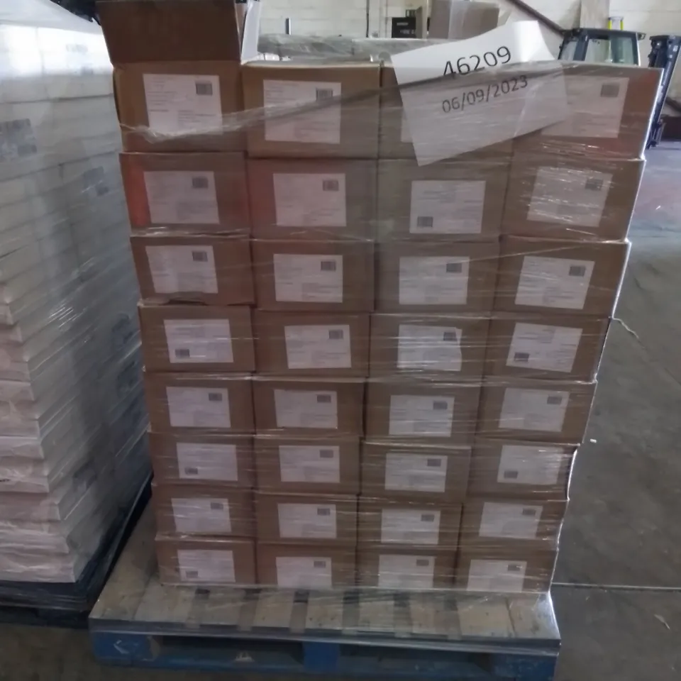 PALLET TO CONTAIN APPROX 128 X BOXES OF GEN GIRLS PARTYBAG PRINCESS COLOURING BOOKS, APPROX 24 BOOKS PER BOX